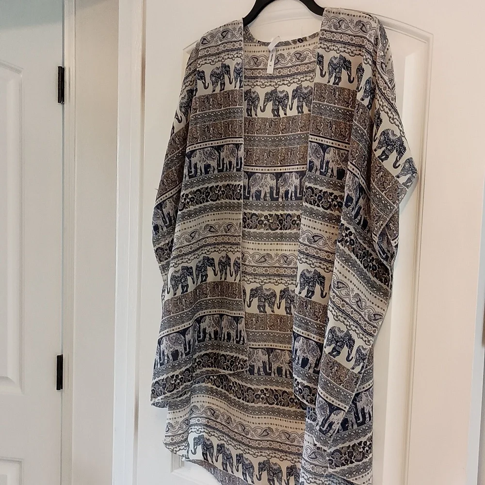 Kimono - Picture 5 of 7